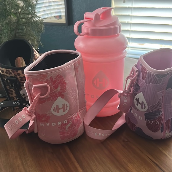 HydroJug Other - Hydro jug Lot Jug and 3 Sleeves